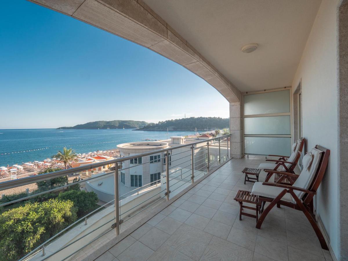 Splendid Conference & Spa Resort Budva Exterior photo A balcony