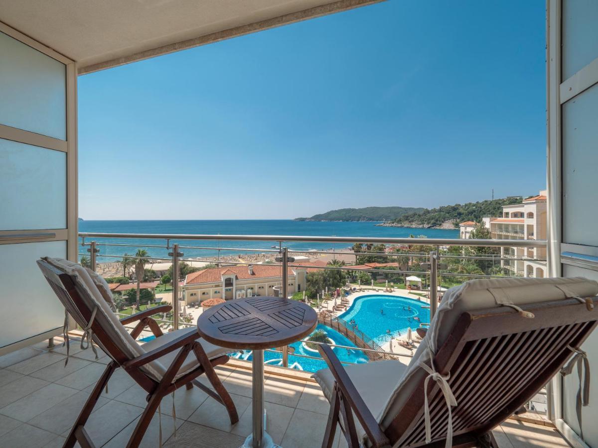 Splendid Conference & Spa Resort Budva Exterior photo A balcony
