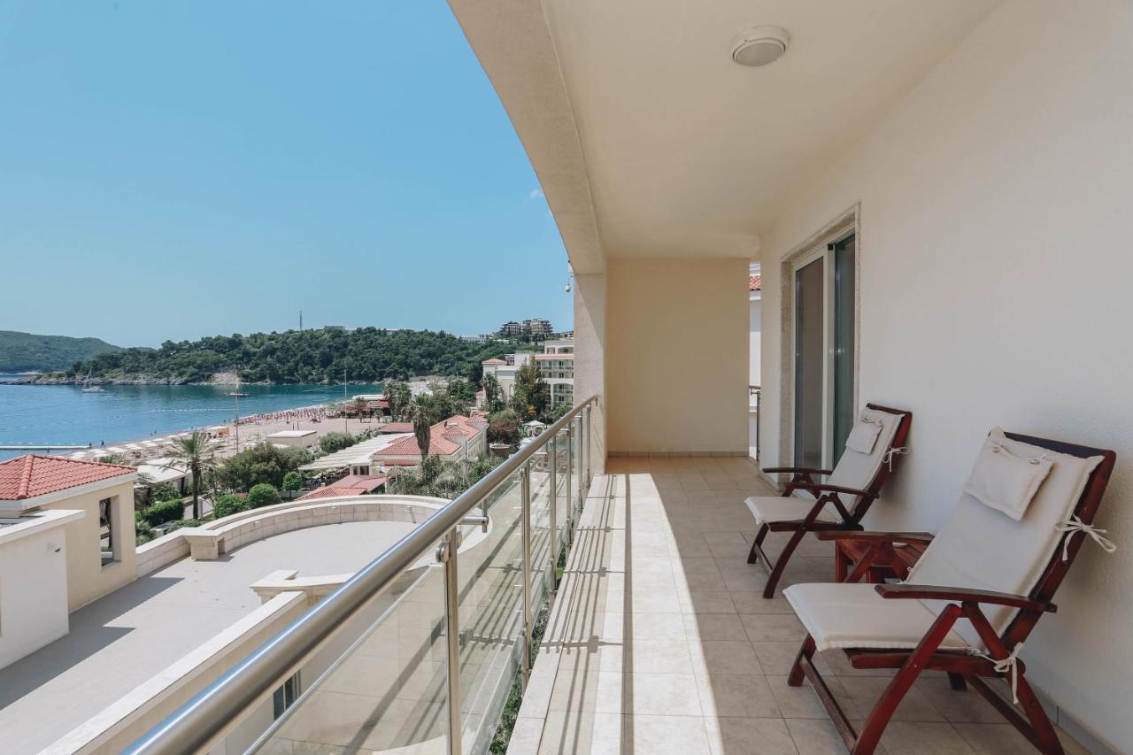Splendid Conference & Spa Resort Budva Exterior photo A balcony