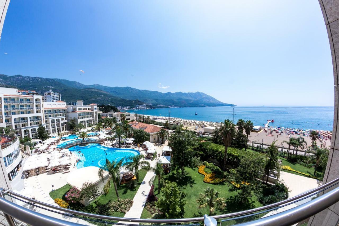 Splendid Conference & Spa Resort Budva Exterior photo A view of the hotel